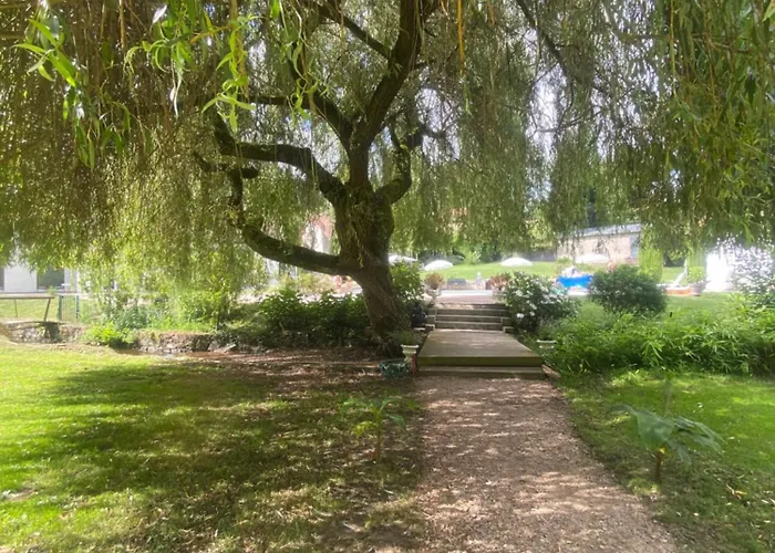 Guest house Le Moulin De La Vernoelle Premilhat